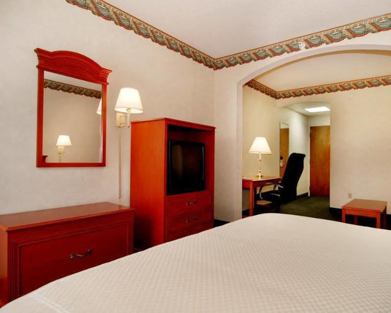 Comfort Suites Lebanon Exterior foto
